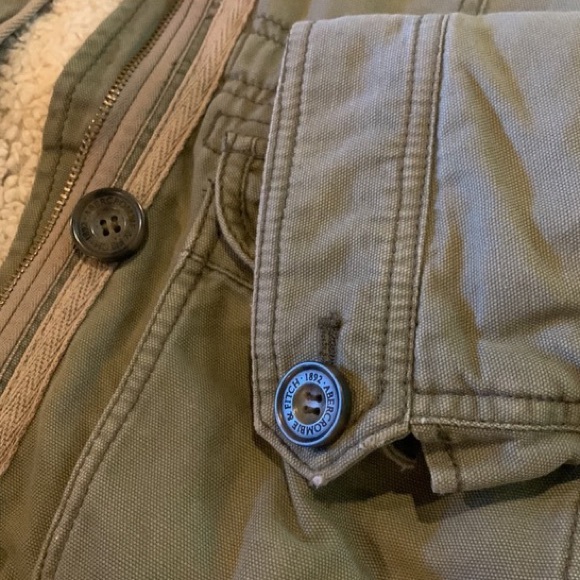 Abercrombie and Fitch green winter jacket - Picture 11 of 16